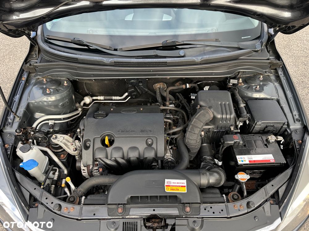 Kia Ceed - 16