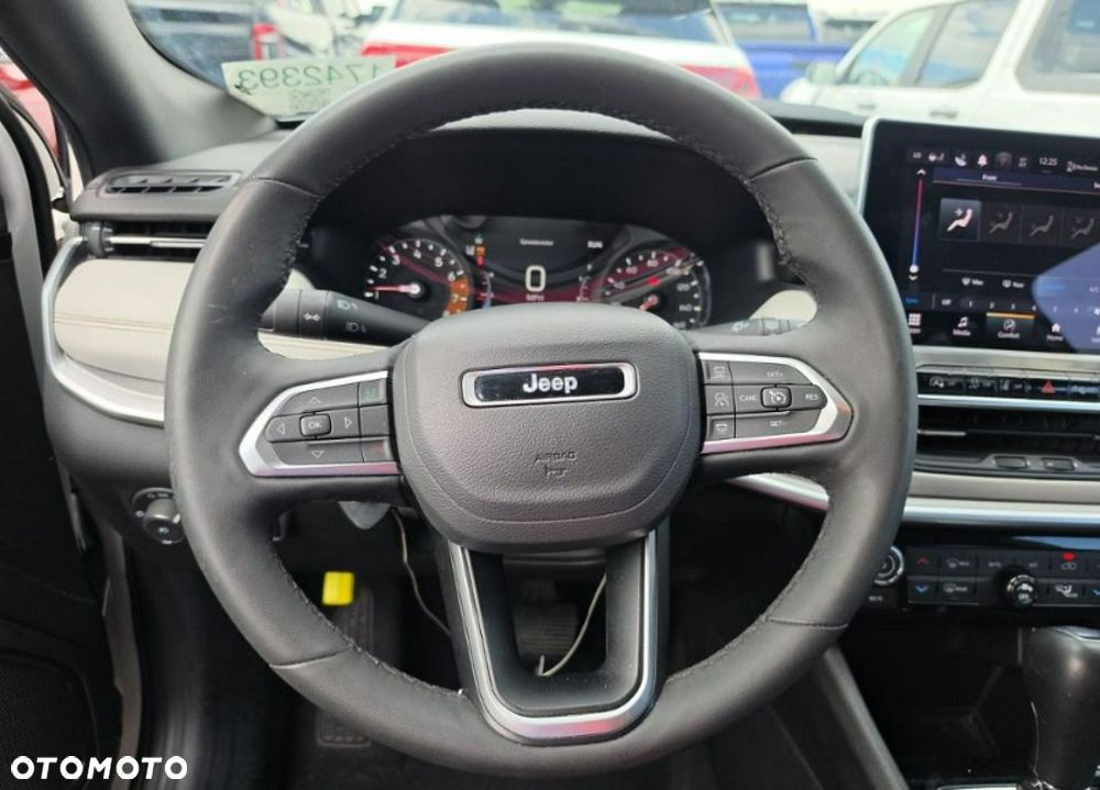 Jeep Compass - 8