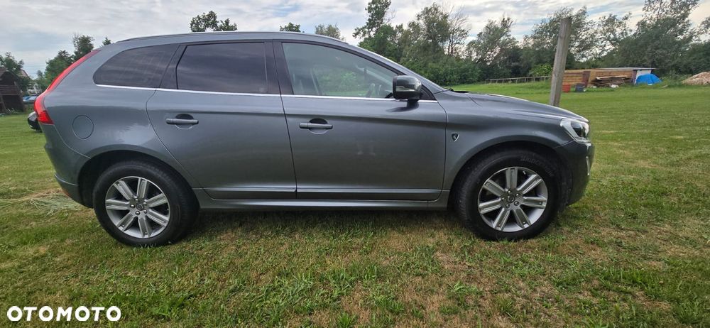 Volvo XC 60 D4 R-Design - 10