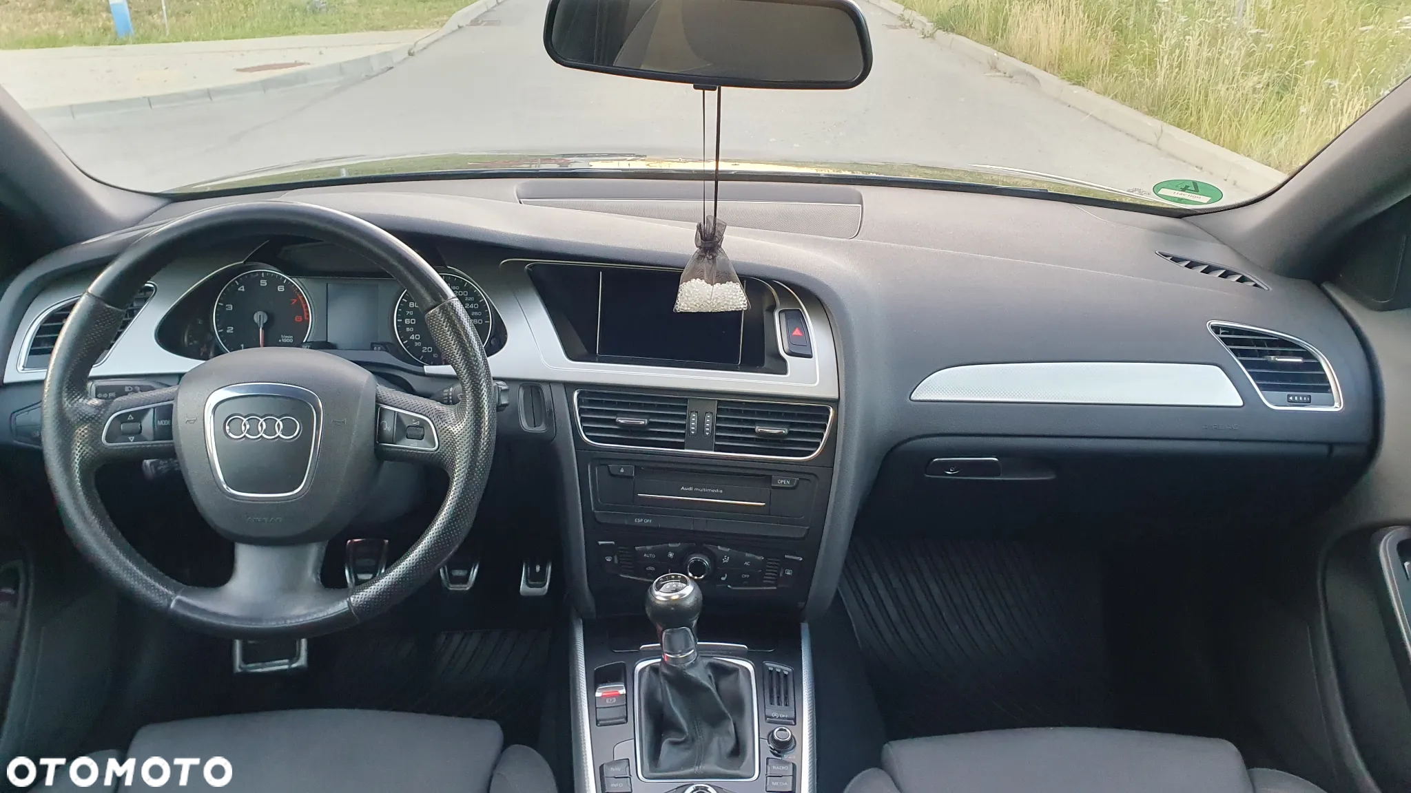 Audi A4 2.0 TFSI - 11