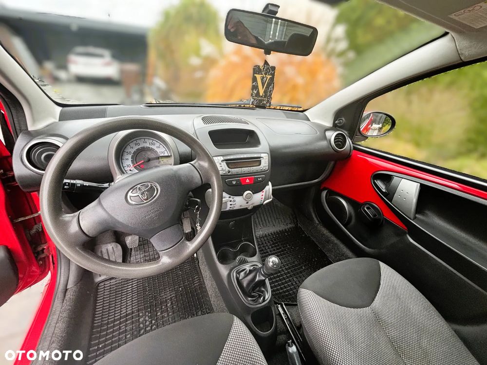 Toyota Aygo - 13