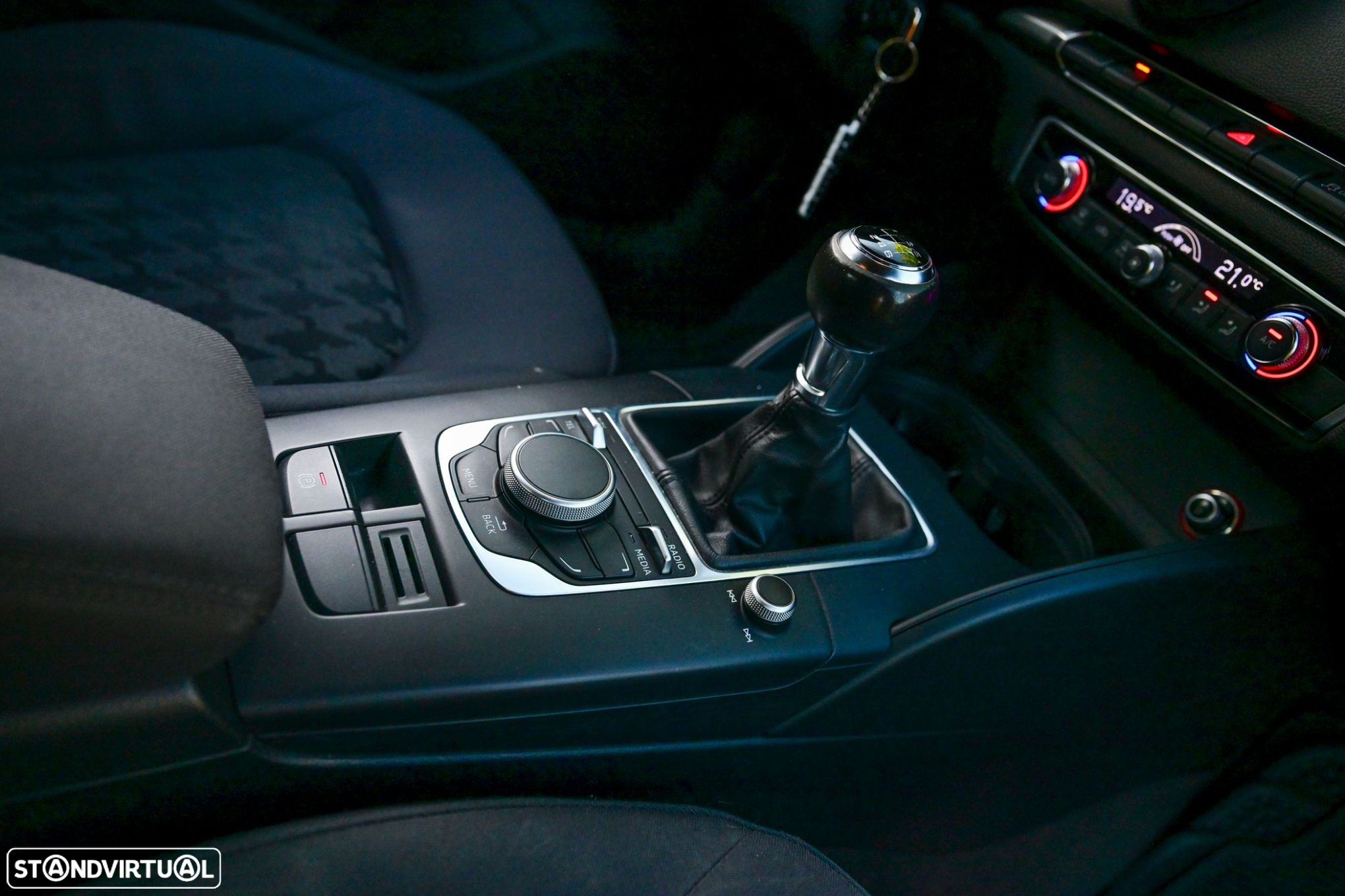 Audi A3 Sportback 1.6 TDI S-line - 26