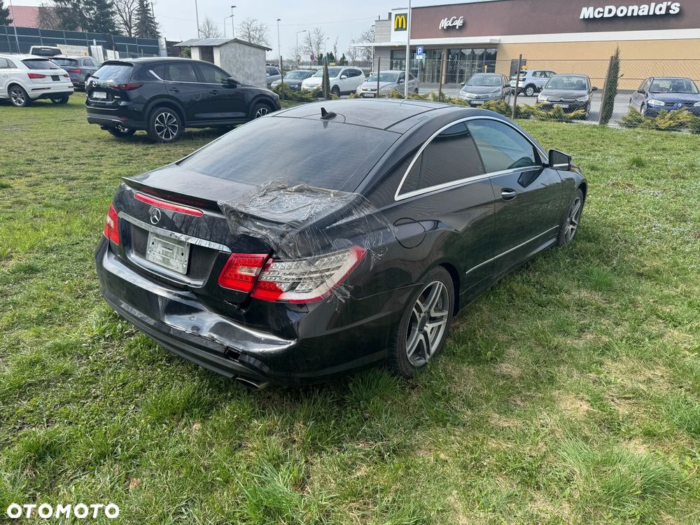 Mercedes-Benz Klasa E - 12