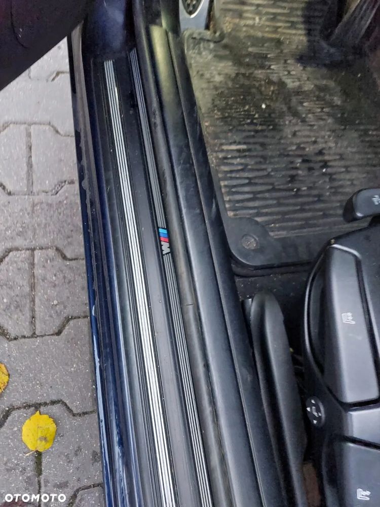 BMW Seria 3 330i - 13