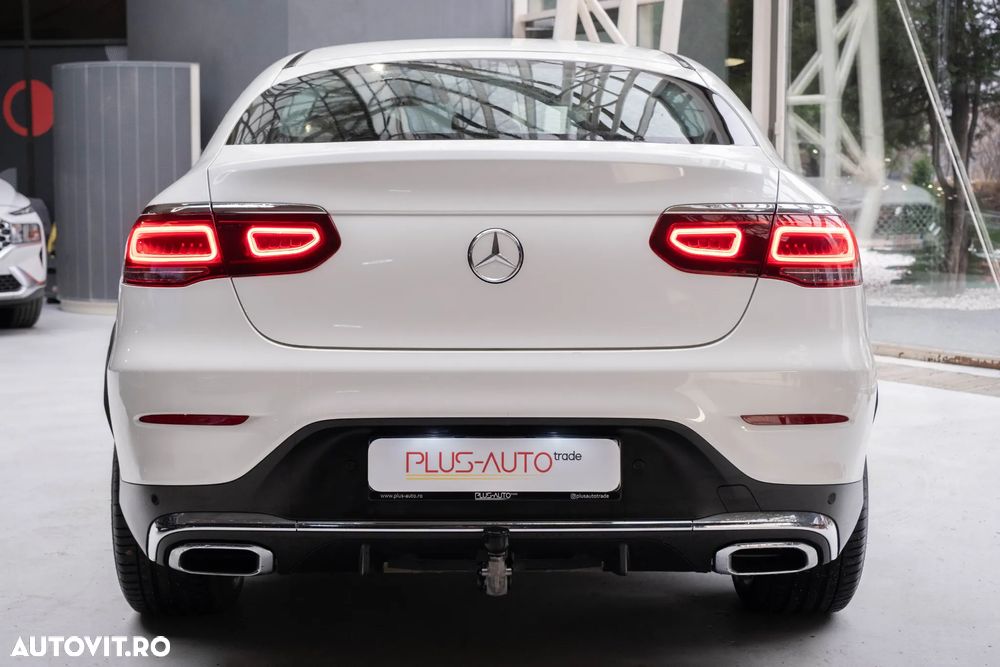 Mercedes-Benz GLC Coupe 300 4MATIC MHEV - 11