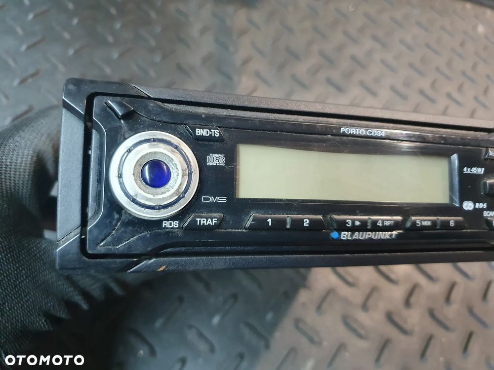 RADIO SAMOCHODOWE BLAUPUNKT PORTO CD34 - 2