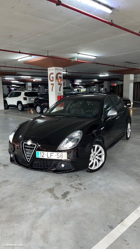 Alfa Romeo Giulietta 1.6 JTDM Veloce - 2