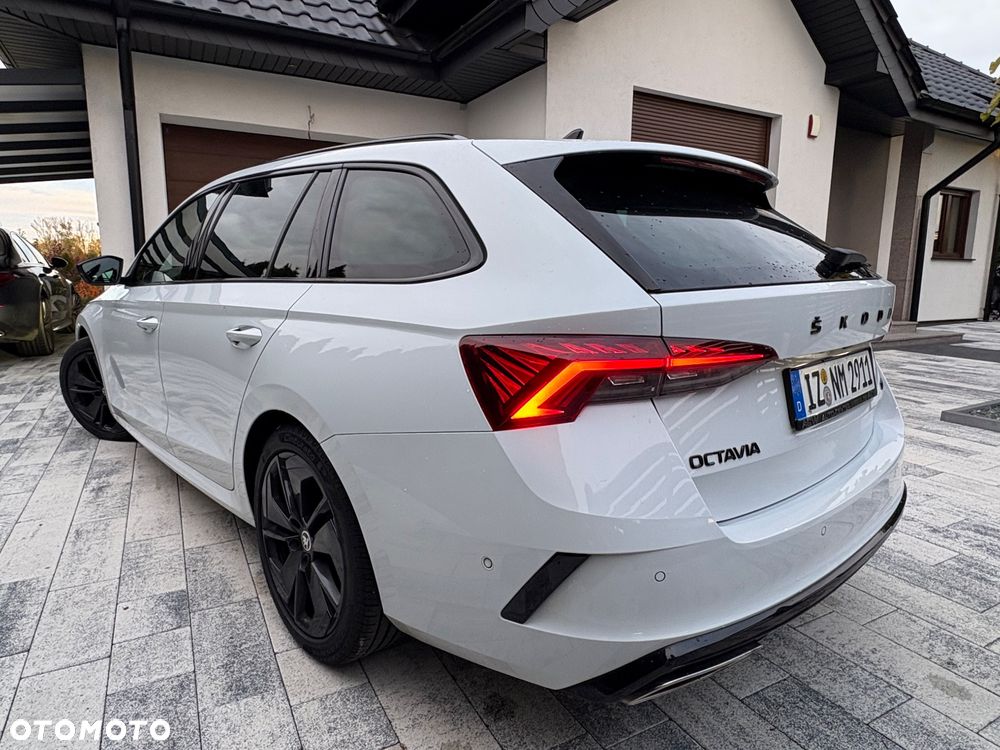 Skoda Octavia 2.0 TDI RS DSG - 31