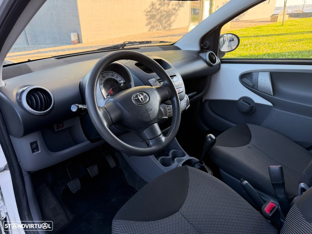Toyota Aygo 1.0 Power Pack+AC - 17