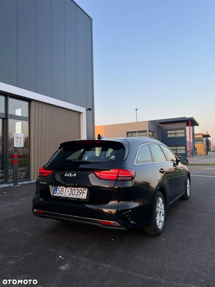 Kia Ceed 1.6 CRDi mHEV M - 6