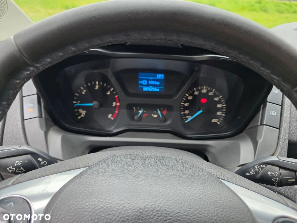 Ford Transit - 15