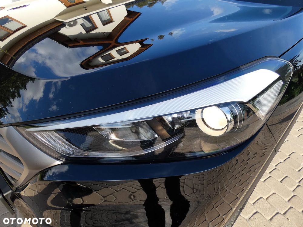 Hyundai Tucson blue 1.7 CRDi 2WD Style - 24