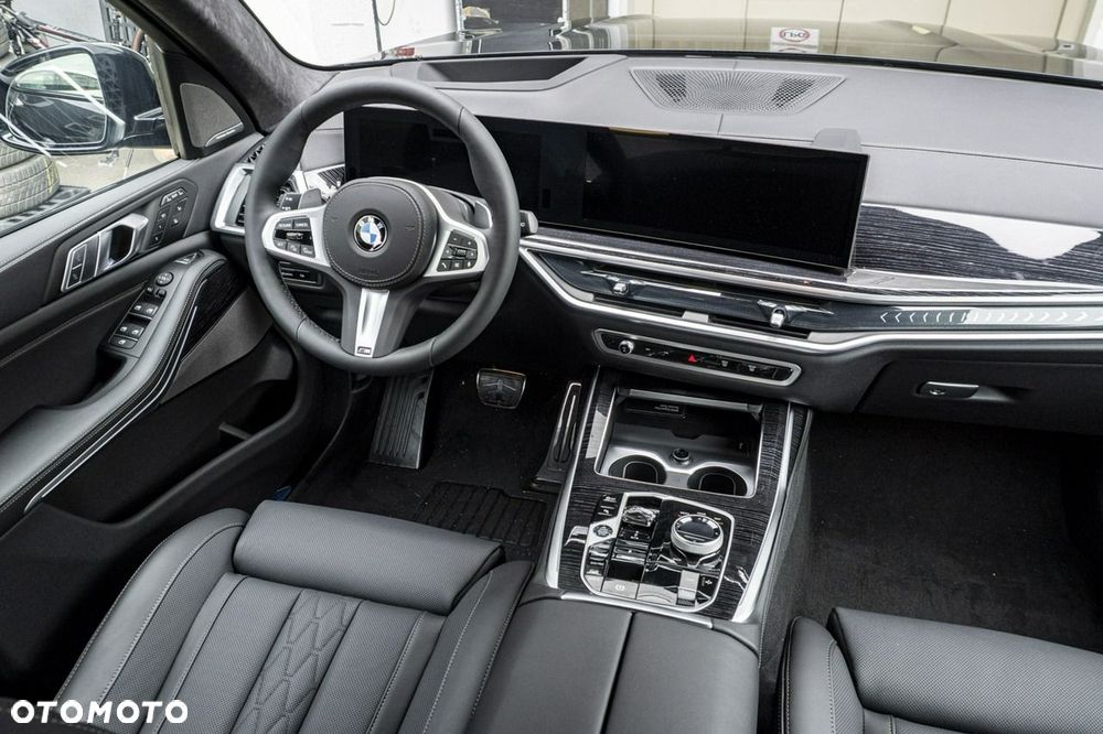 BMW X7 - 23