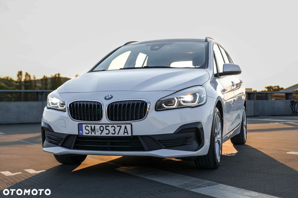 BMW Seria 2 218d - 29
