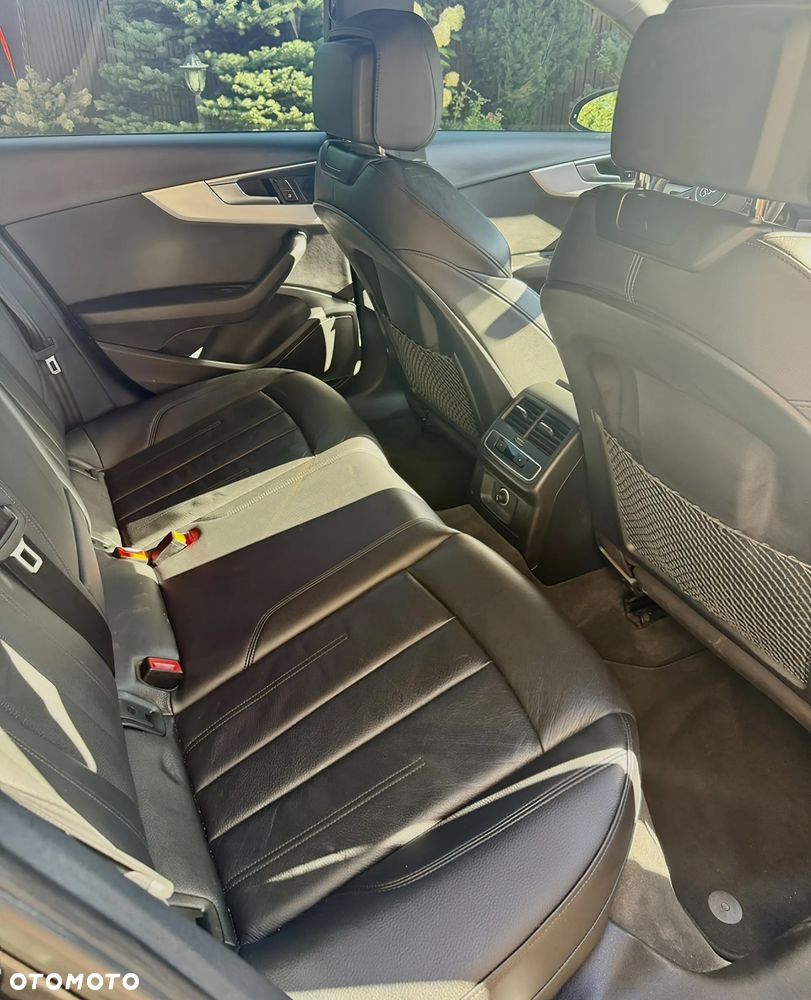 Audi A4 Limousine 40 TFSI S tronic - 11