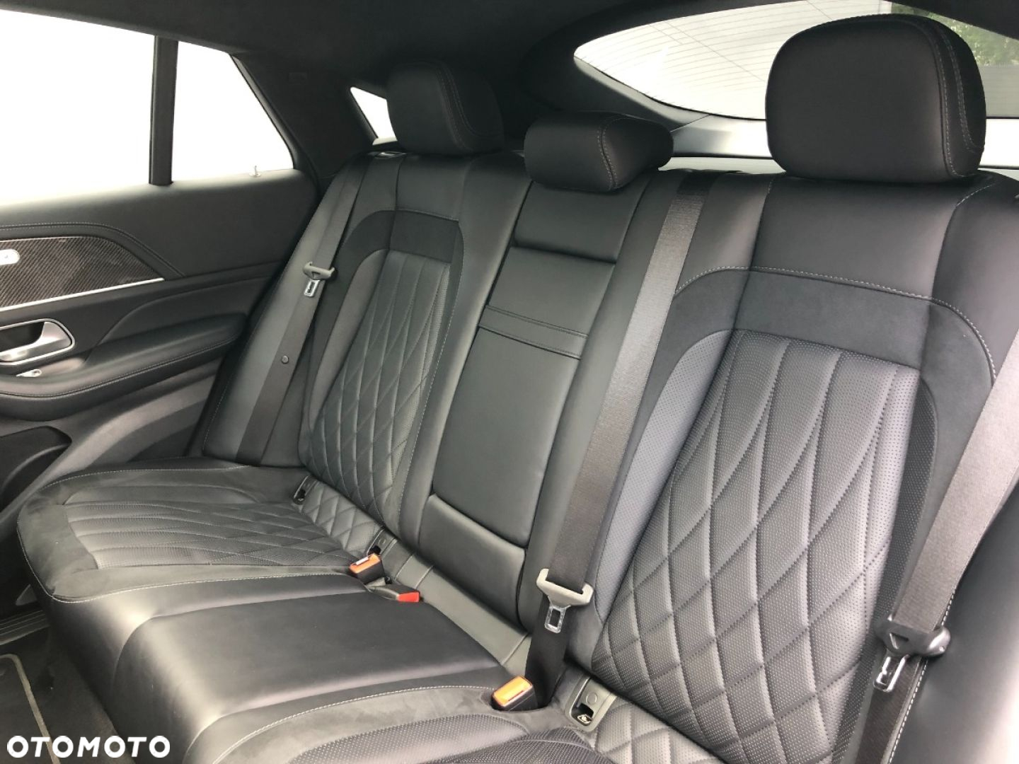 Mercedes-Benz GLE - 36