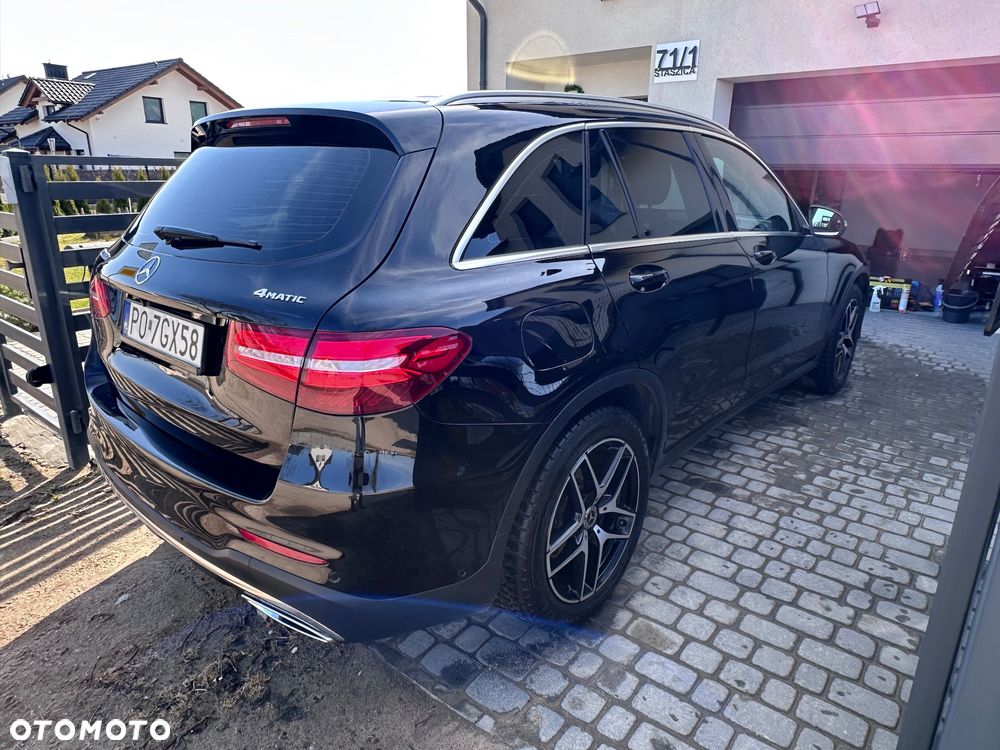 Mercedes-Benz GLC - 21