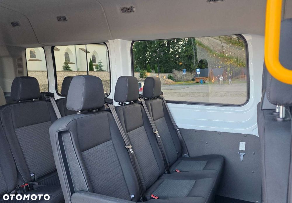 Ford Transit - 32
