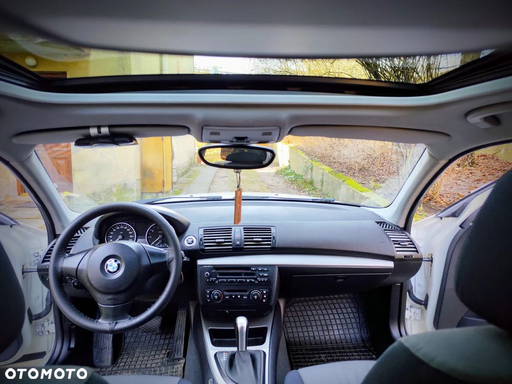 BMW Seria 1 120i - 9