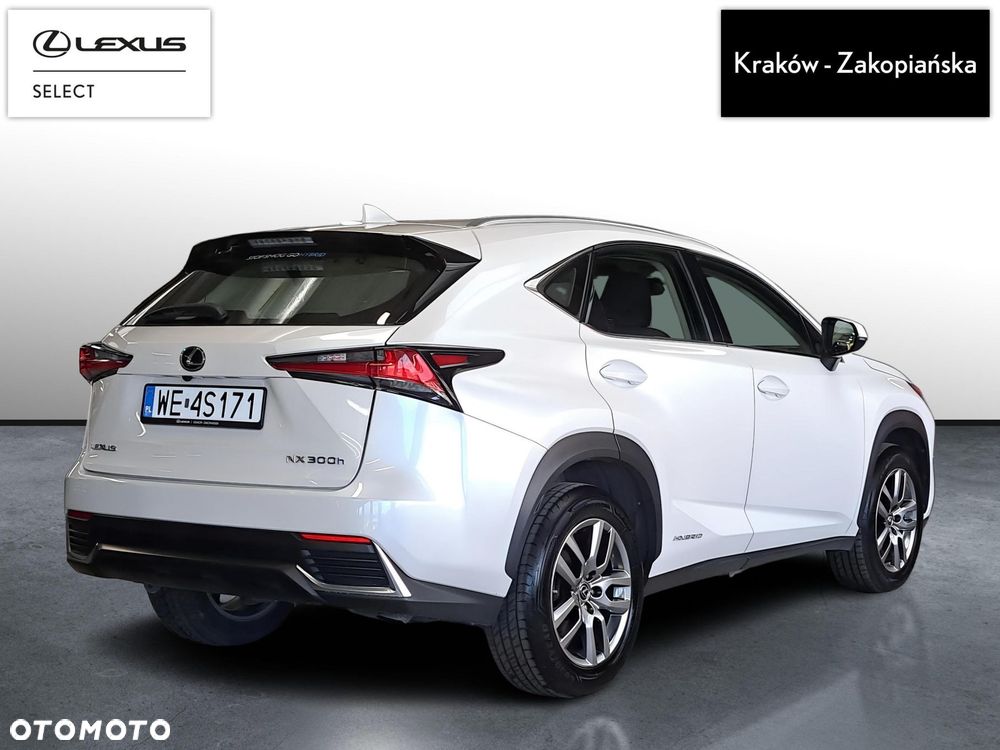 Lexus NX 300h Business Edition AWD - 10