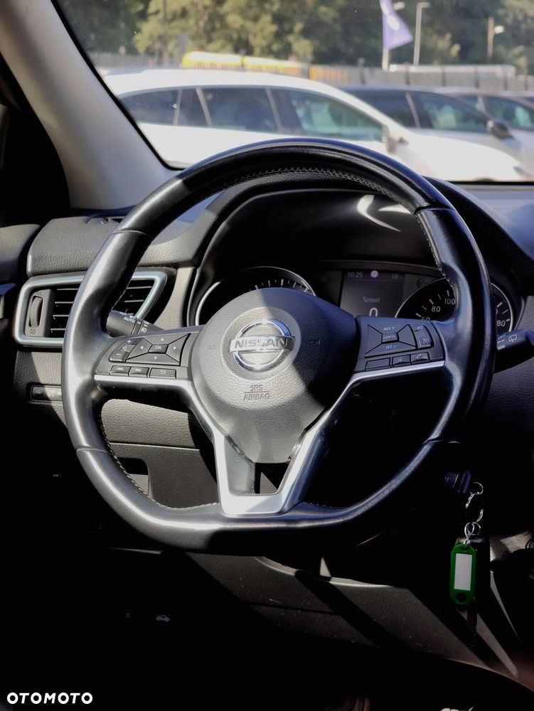 Nissan Qashqai - 12