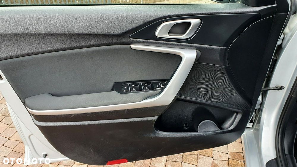 Kia Ceed - 20
