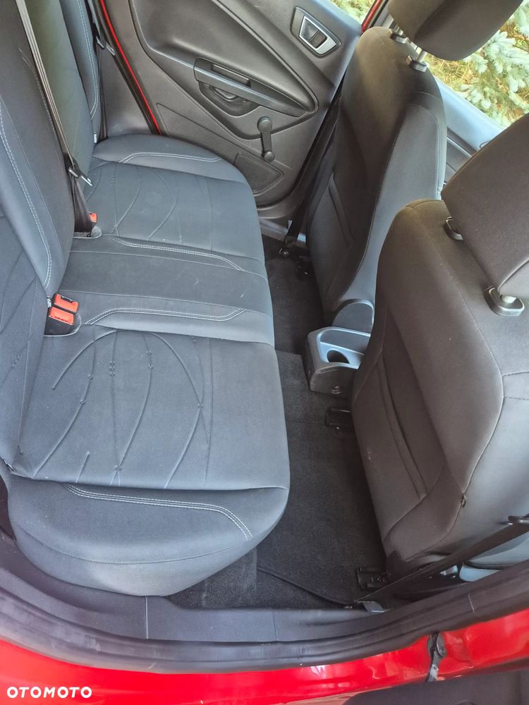 Ford Fiesta - 15