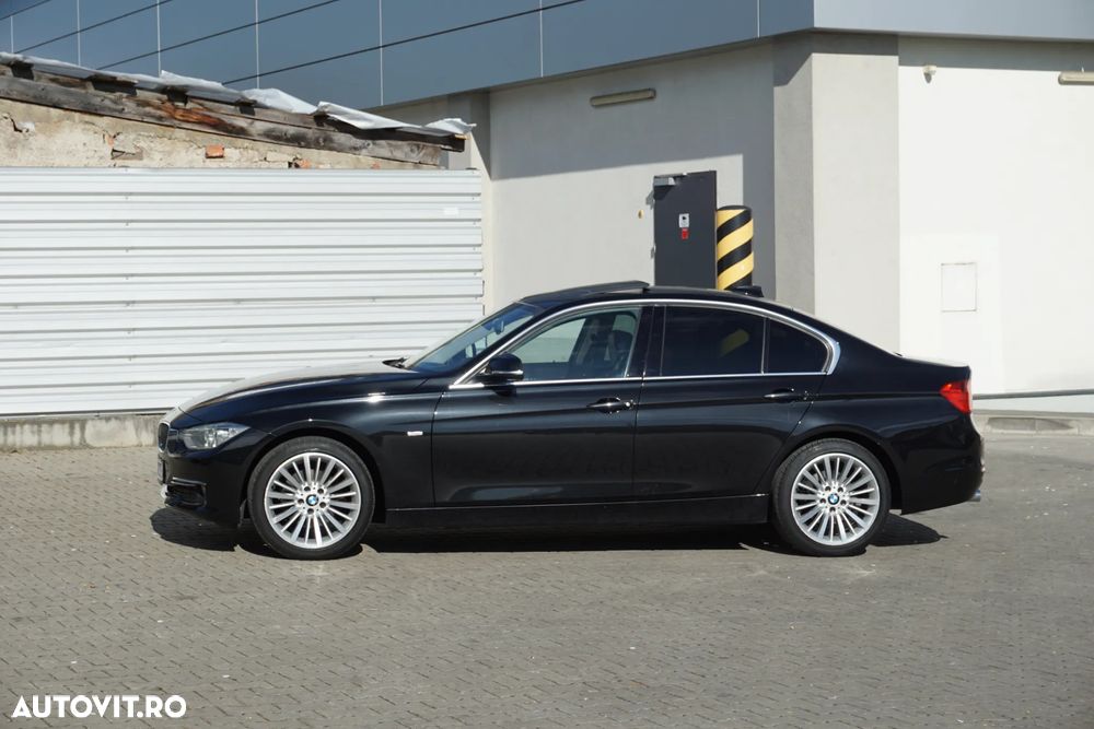 BMW Seria 3 320d Aut. Luxury Line - 4