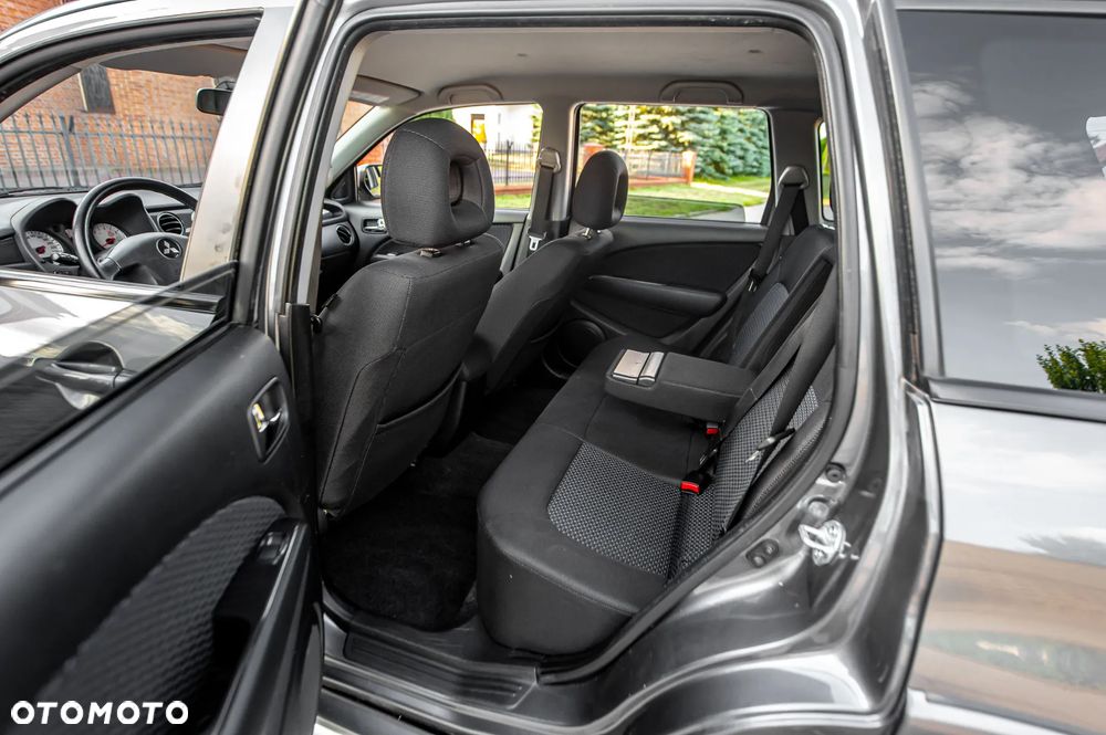 Mitsubishi Outlander - 28