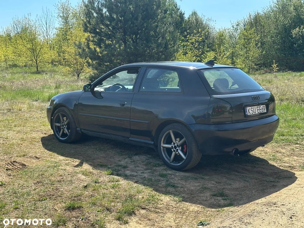Audi A3 3-drzwiowe 1.8T Ambition - 4
