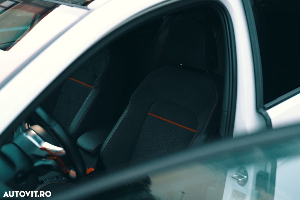 Volkswagen Golf 2.0 TSI DSG GTI Performance - 7