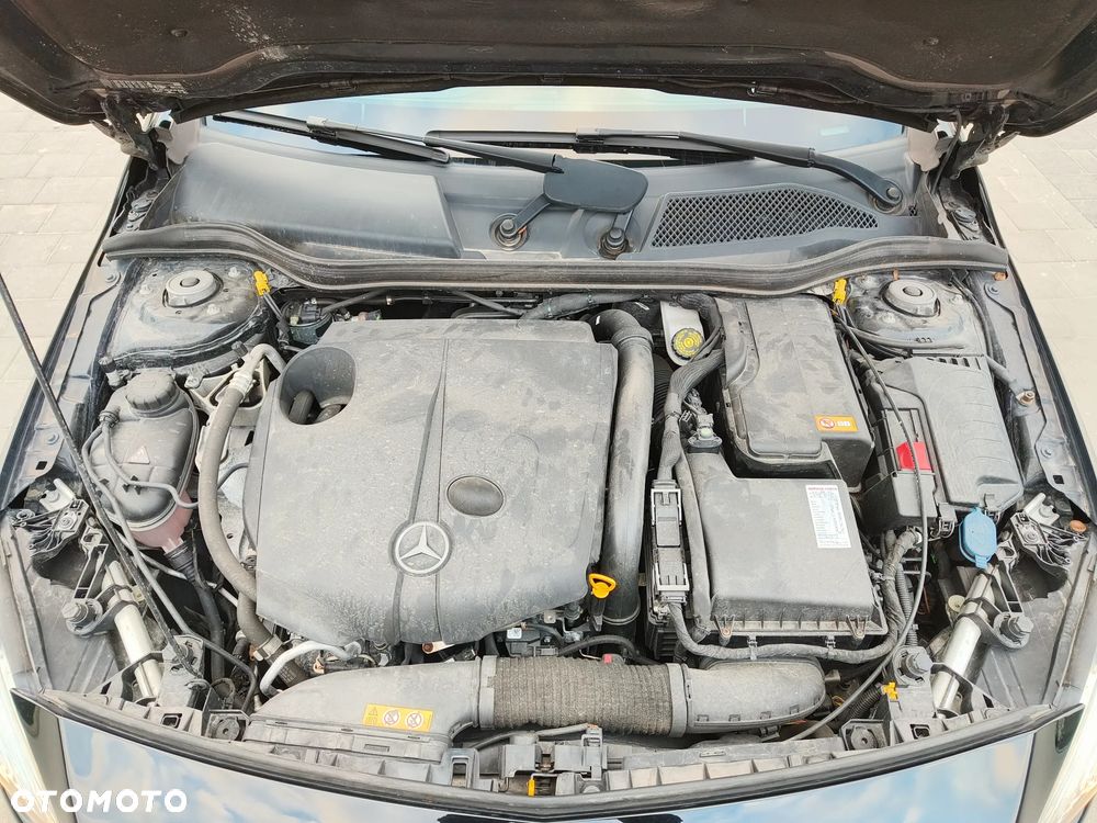 Mercedes-Benz Klasa A 220 d 7G-DCT Urban - 15