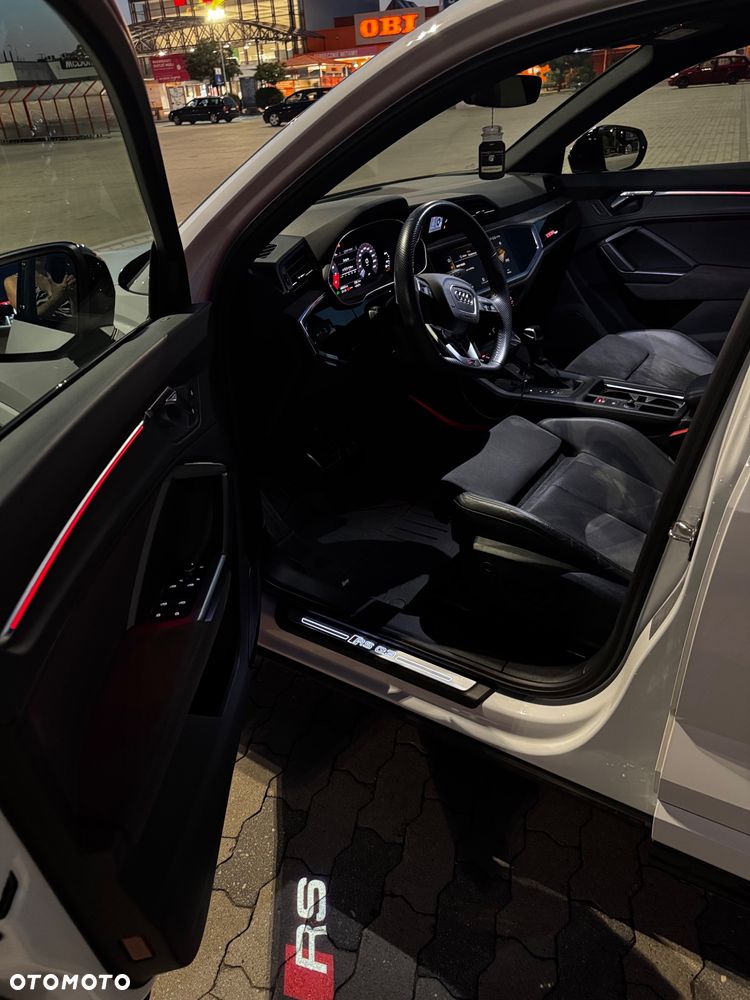 Audi RS Q3 2.5 TFSI quattro S tronic - 11