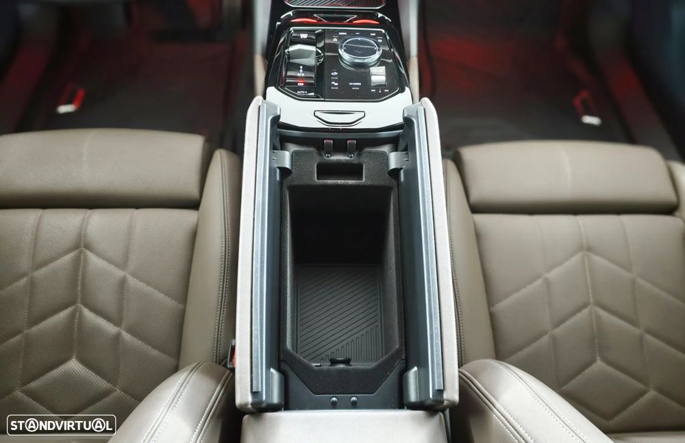BMW 520 d Pack Desportivo M Pro - 31