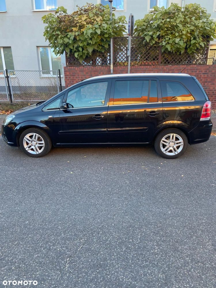 Opel Zafira - 15