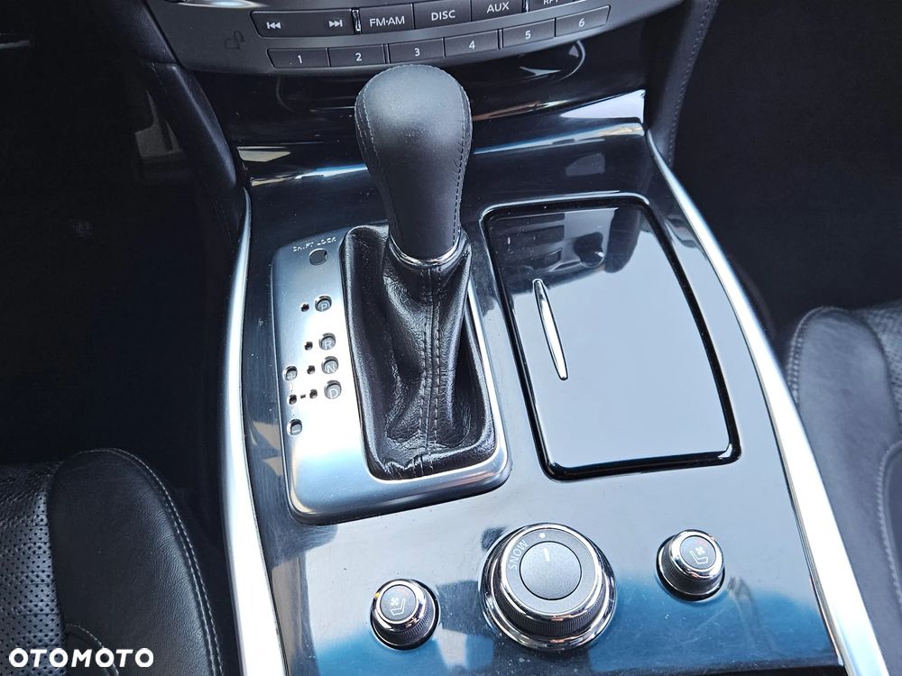 Infiniti Q70 2.2d Premium Executive EU6 - 14