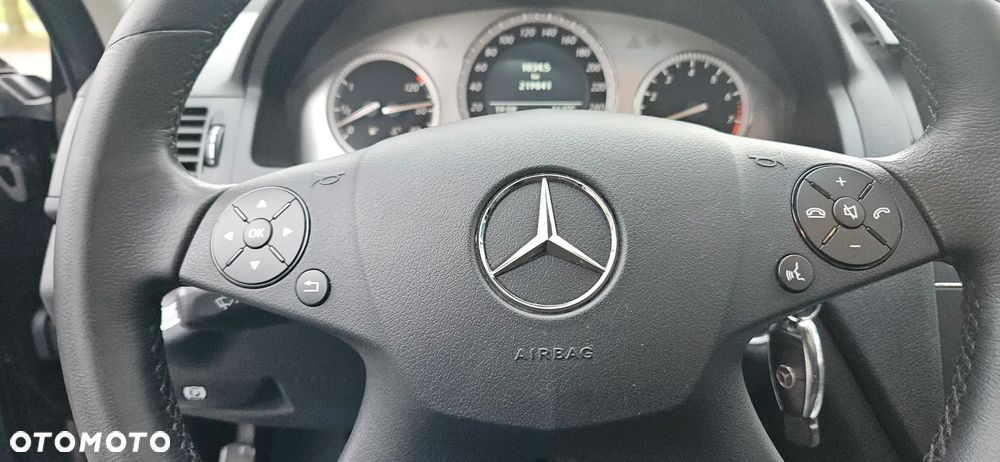 Mercedes-Benz Klasa C - 30