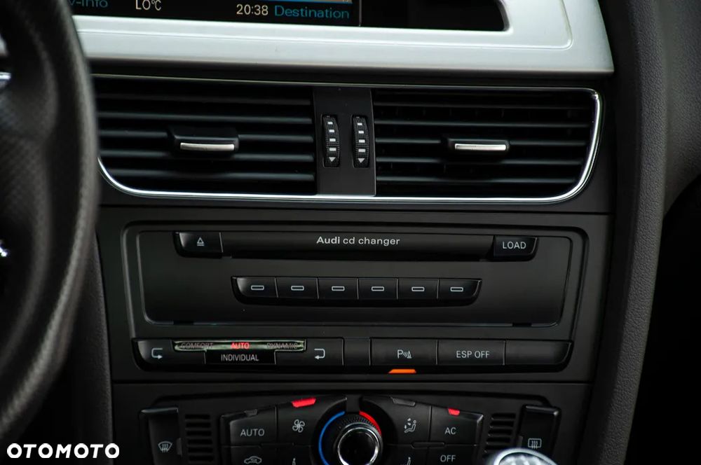 Audi A4 Limousine 2.0 TDI DPF Ambiente - 30