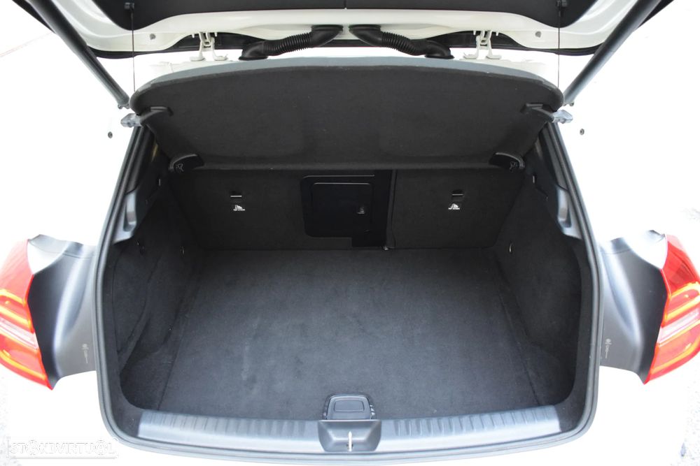 Mercedes-Benz GLA 180 CDI Urban - 49