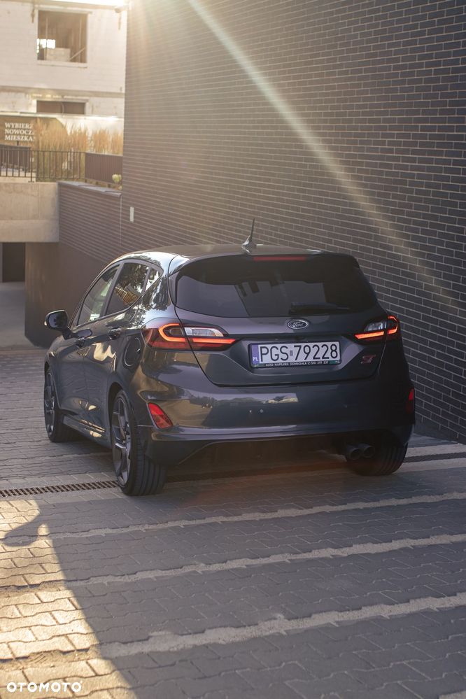 Ford Fiesta - 5