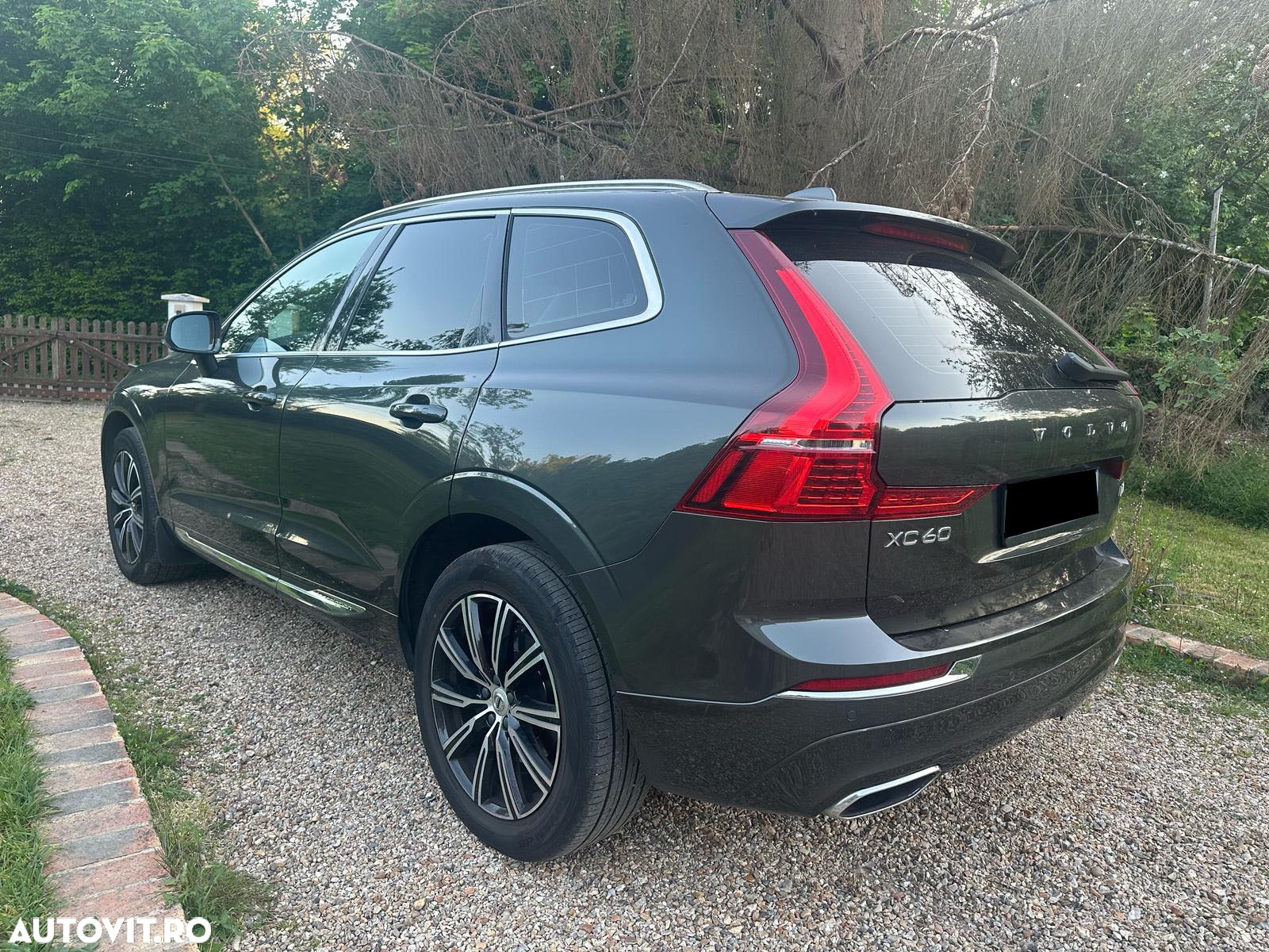 Volvo XC 60 D4 AWD Momentum - 2