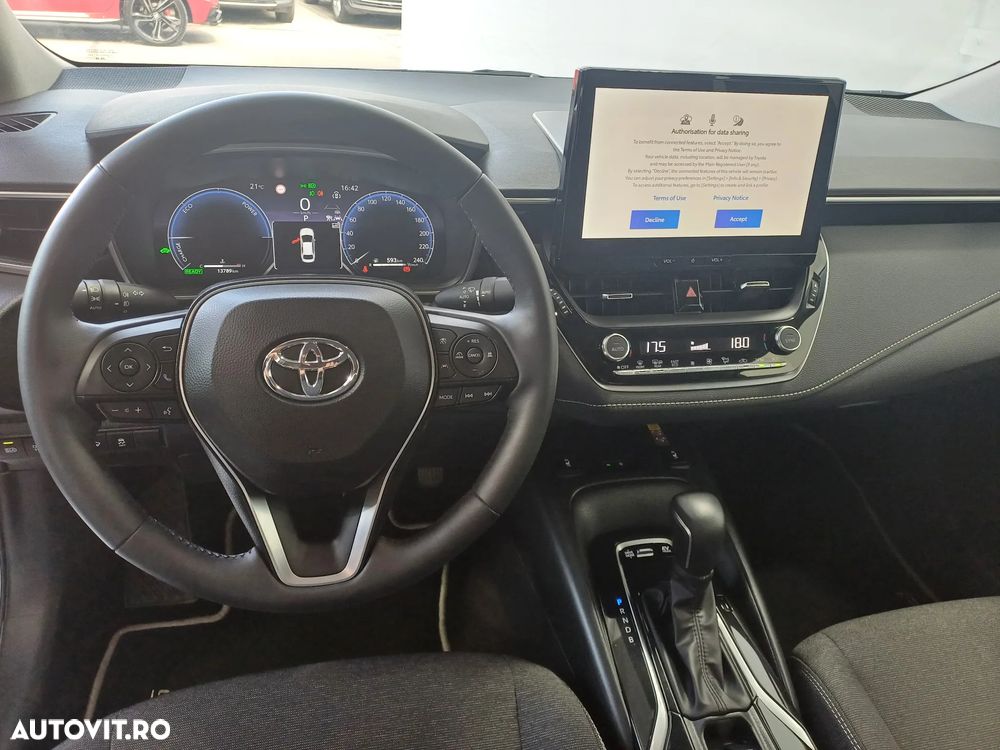 Toyota Corolla - 7
