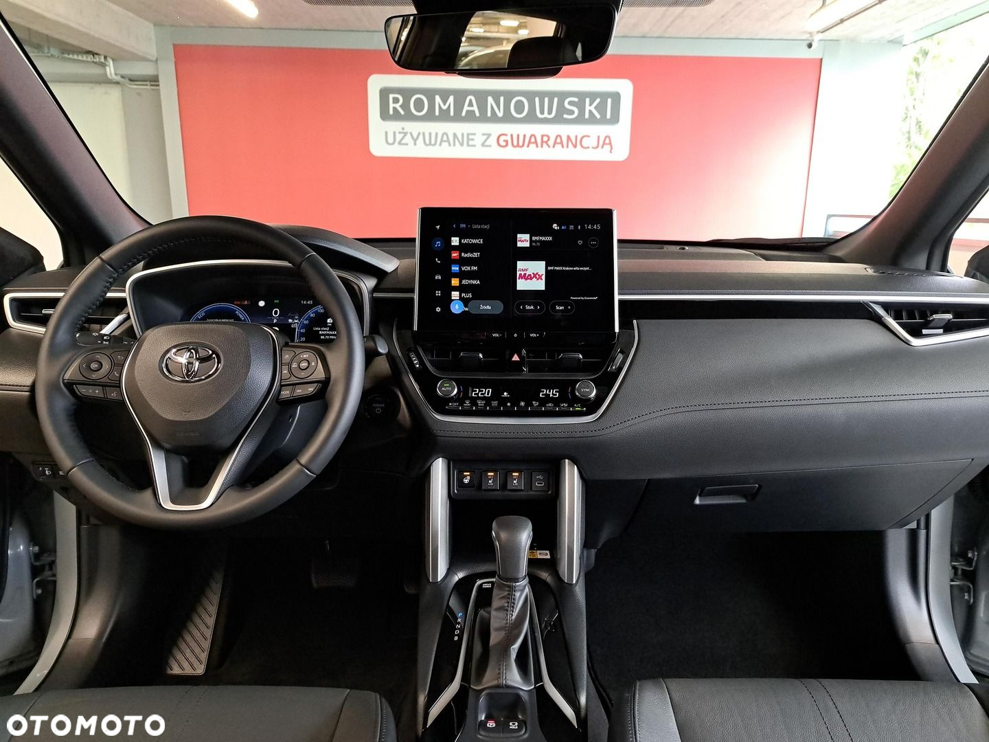 Toyota Corolla Cross 2.0 Hybrid Executive AWD - 18