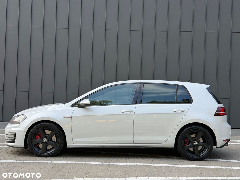 Volkswagen Golf GTI Performance BlueMotion Technology DSG - 40