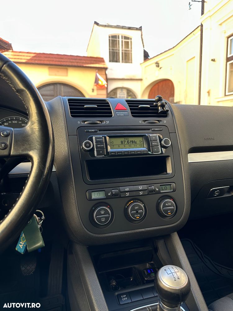 Volkswagen Golf - 13