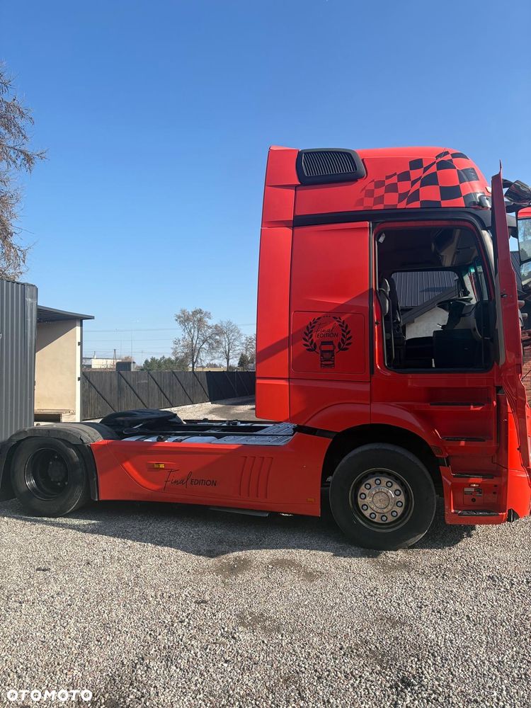 Mercedes-Benz Actros - 16