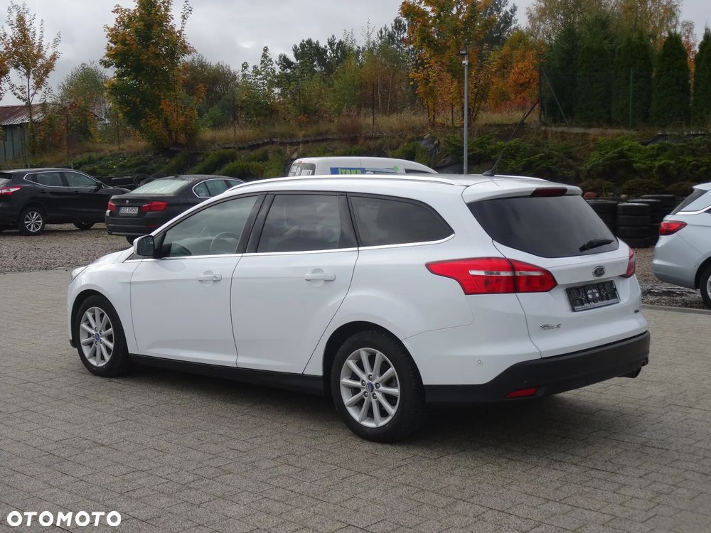 Ford Focus - 8