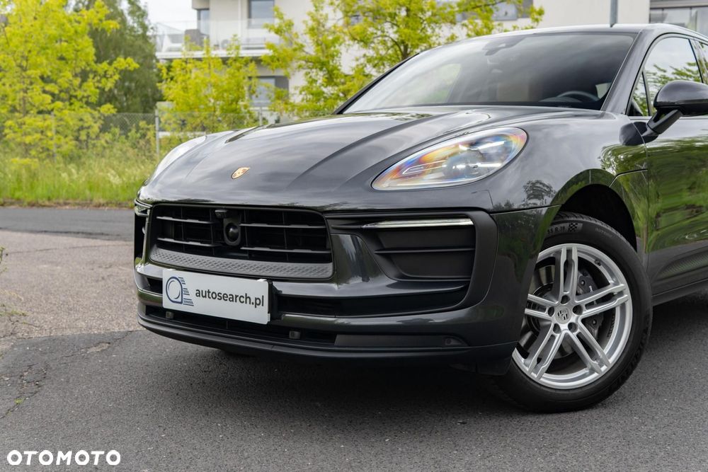Porsche Macan Standard - 40