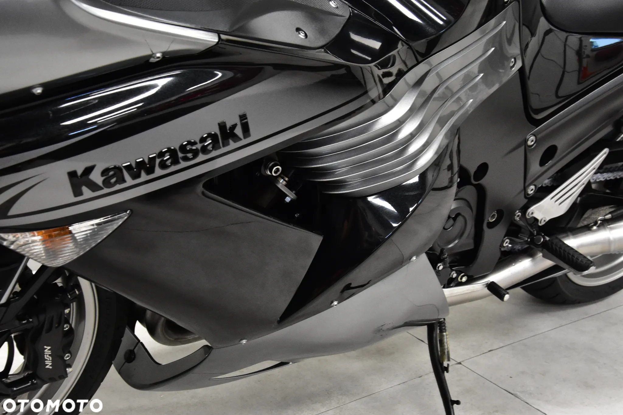 Kawasaki ZZR - 36