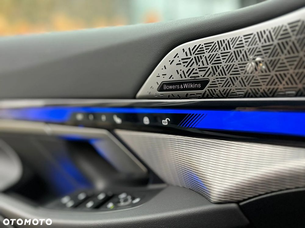 BMW i5 - 20